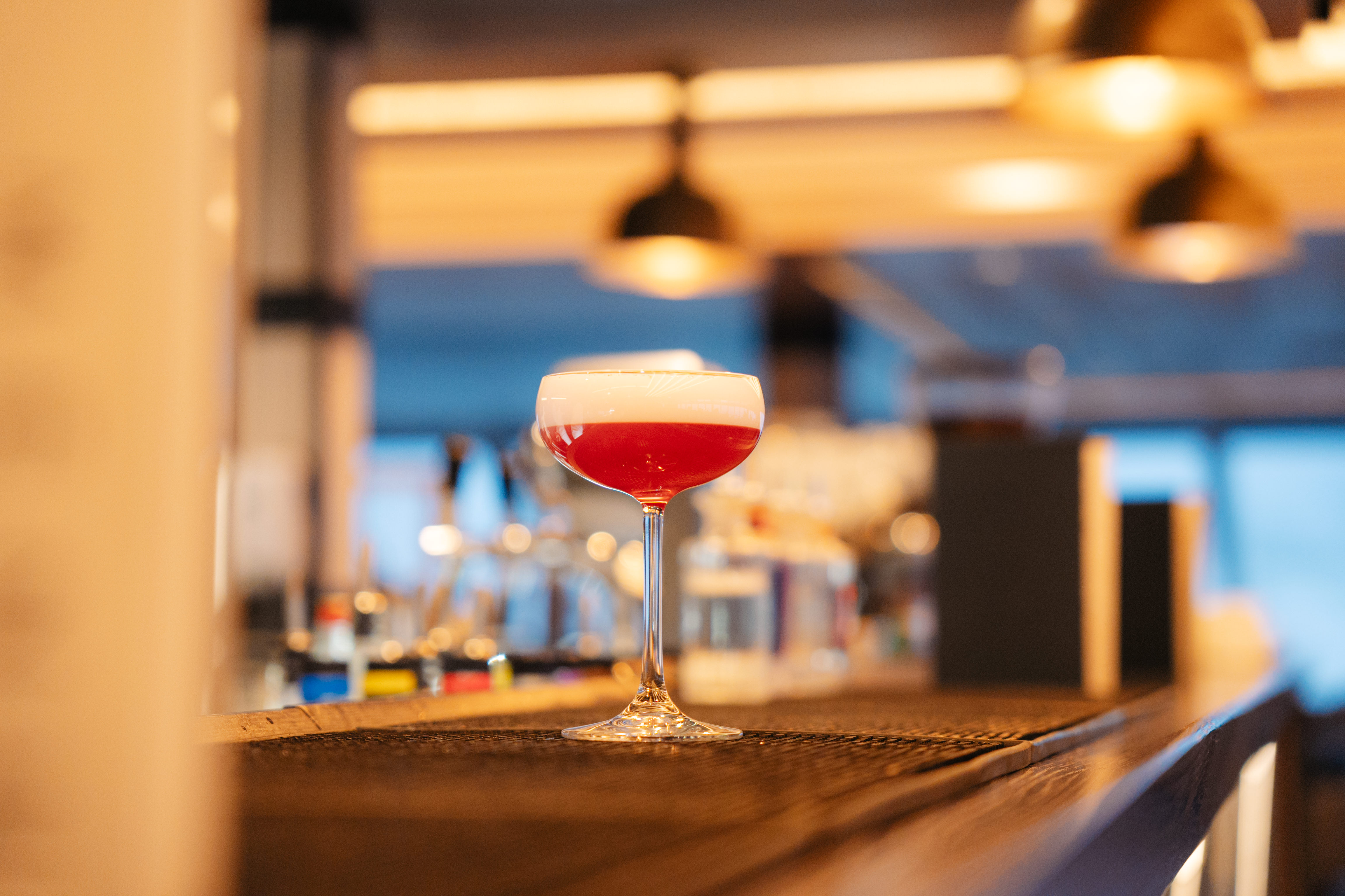 MS Roald Amundsen - Explorer Lounge & Bar